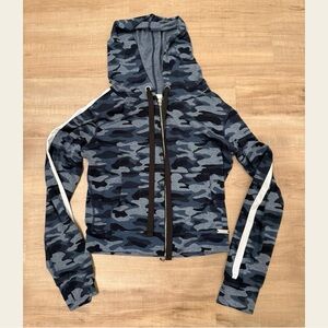 Bombshell Sportswear Camo Hoodie! Cross listed on Mercari and Curtsy!